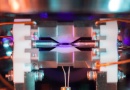 Mladý vědec uchvátil svět fotografií atomu Mladý vědec uchvátil svět fotografií atomu